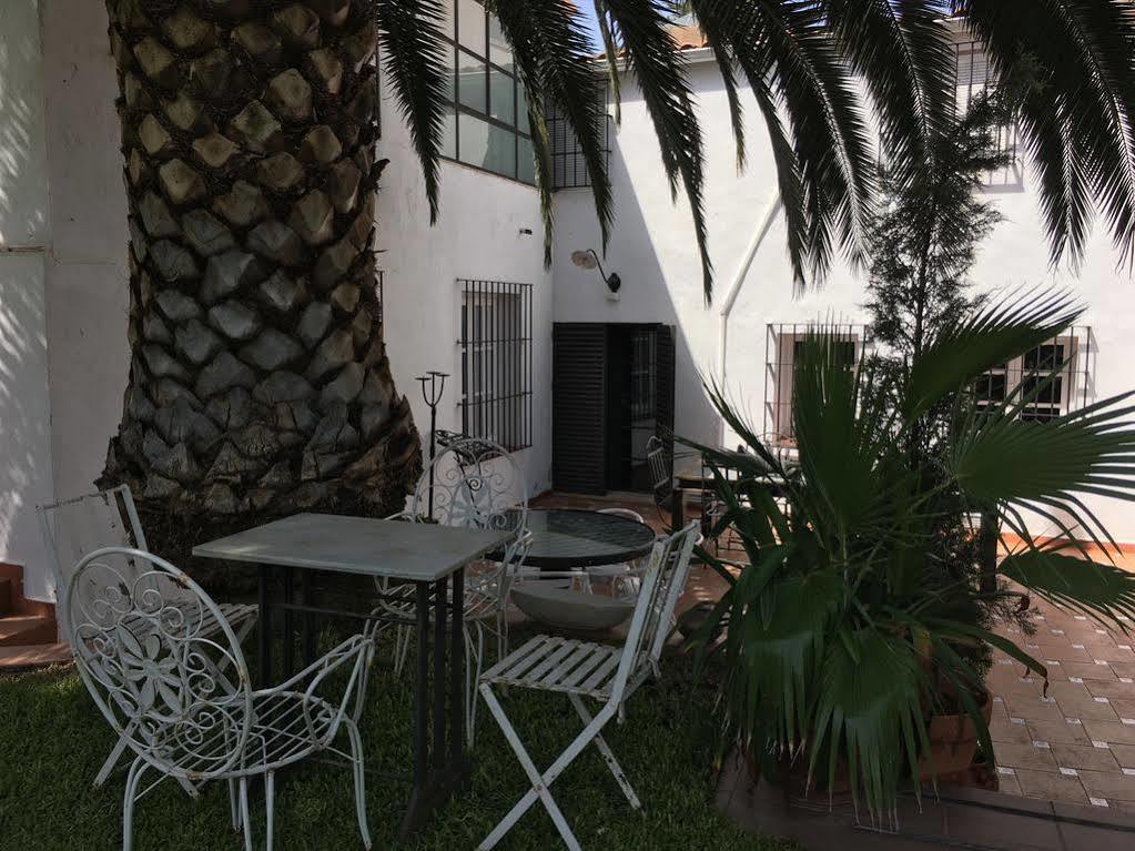 La Tierra Roja Villa Aliseda Екстериор снимка
